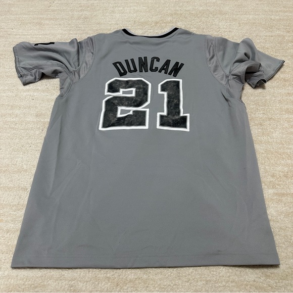 Adidas San Antonio Spurs Tim Duncan 2013 Christmas Day Jersey NBA Size Large - Picture 7 of 11